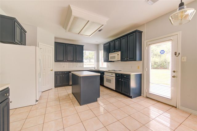 15314 Amesbury Lane, Sugar Land, TX 77478