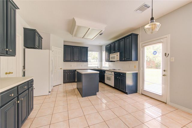 15314 Amesbury Lane, Sugar Land, TX 77478