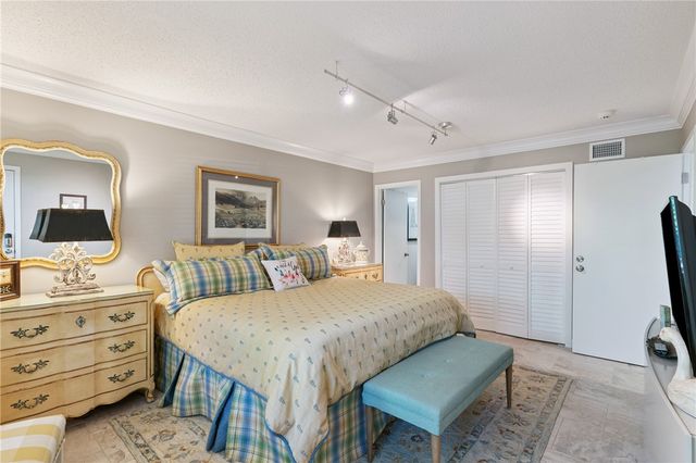 280 Moss Oak Lane, St Simons Island, GA 31522