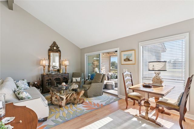 280 Moss Oak Lane, St Simons Island, GA 31522