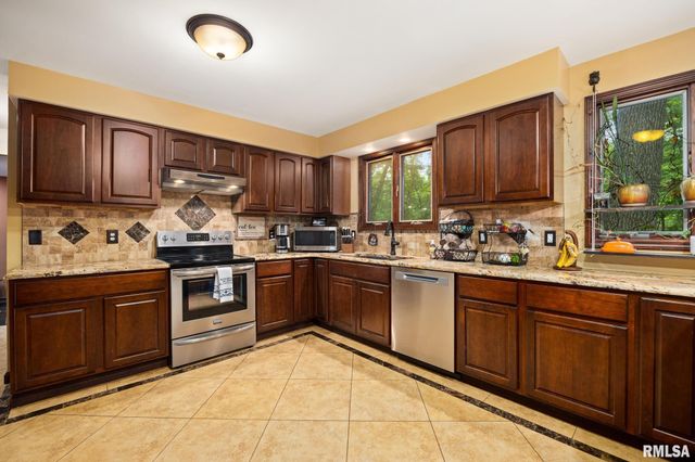 535 JUSTA Road, Metamora, IL 61548