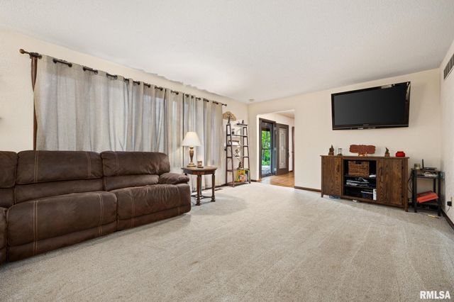 535 JUSTA Road, Metamora, IL 61548