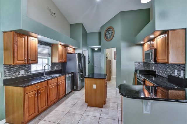 5010 TREASURE CAY ROAD, Tavares, FL 32778