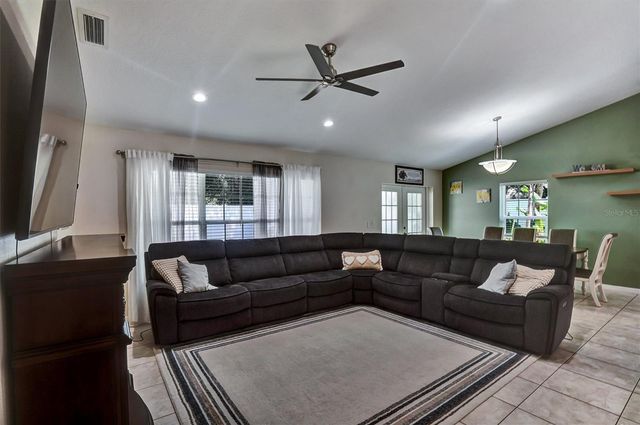 5010 TREASURE CAY ROAD, Tavares, FL 32778
