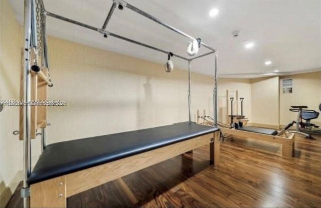 50 Biscayne Blvd 607, Miami, FL 33132