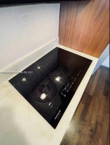 50 Biscayne Blvd 607, Miami, FL 33132