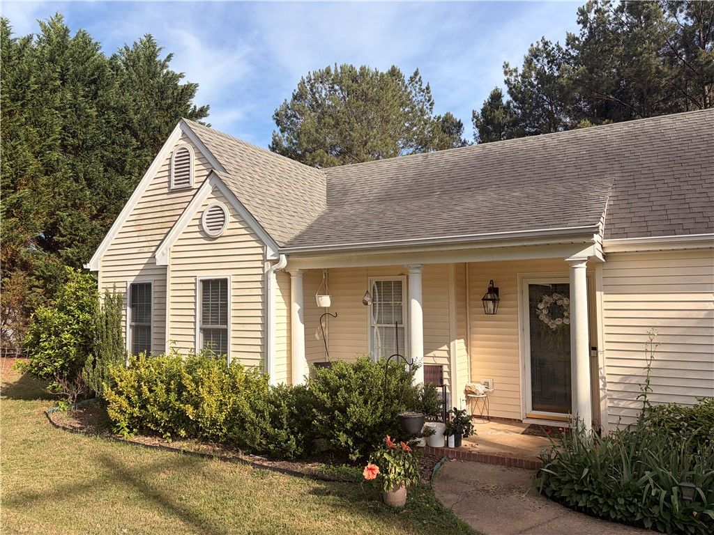 988 Levi Lane, Westminster, SC 29693