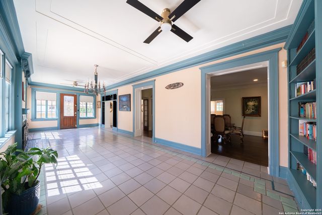 228 W Mulberry Ave, San Antonio, TX 78212