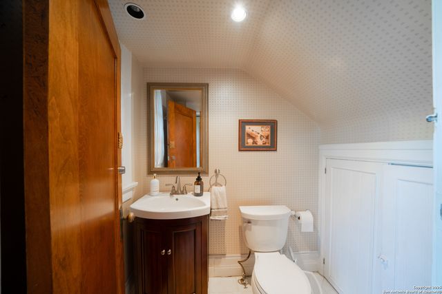 228 W Mulberry Ave, San Antonio, TX 78212