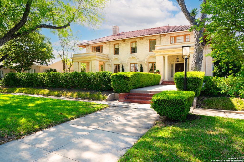 228 W Mulberry Ave, San Antonio, TX 78212