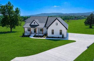 199 Cojohodo Ct, Mcminnville, TN 37110