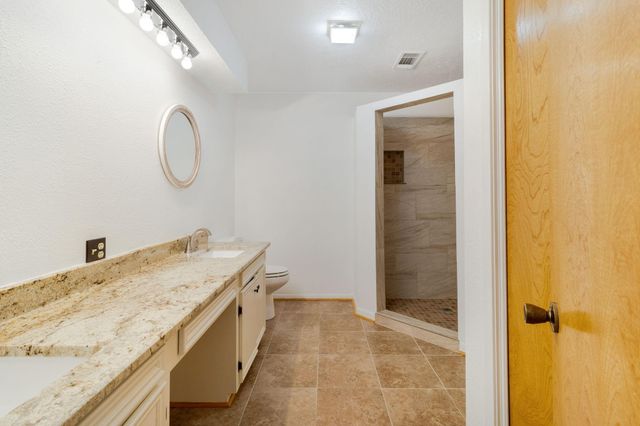144 L K Walker, Livingston, TX 77351