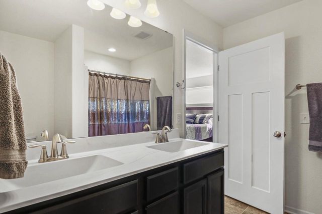 302 Autumn Crest Lane, Lake Mills, WI 53551