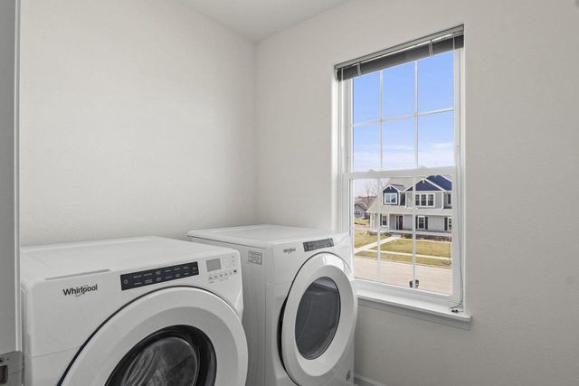 302 Autumn Crest Lane, Lake Mills, WI 53551