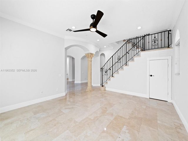 827 SE 2nd Court, Fort Lauderdale, FL 33301