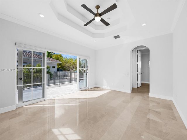 827 SE 2nd Court, Fort Lauderdale, FL 33301