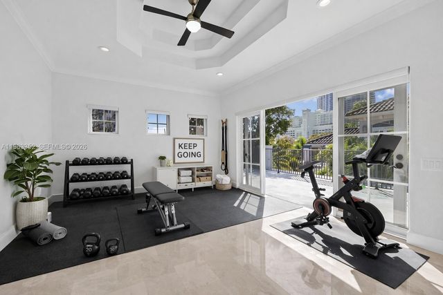 827 SE 2nd Court, Fort Lauderdale, FL 33301