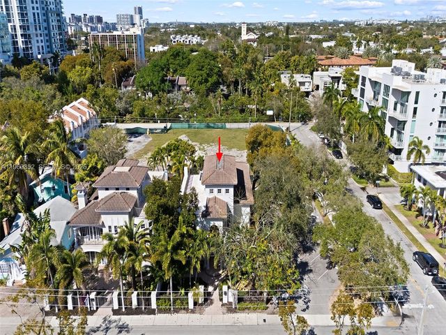 827 SE 2nd Court, Fort Lauderdale, FL 33301