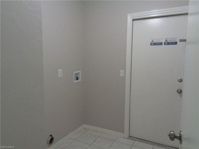 3521 Santa Barbara BLVD, Cape Coral, FL 33914