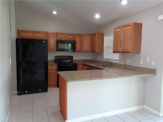 3521 Santa Barbara BLVD, Cape Coral, FL 33914