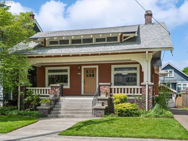 4023 Ne LADDINGTON Ct, Portland, OR 97232