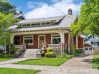 4023 Ne LADDINGTON Ct, Portland, OR 97232