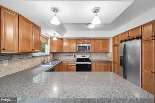 93 MEER DR, Feasterville Trevose, PA 19053