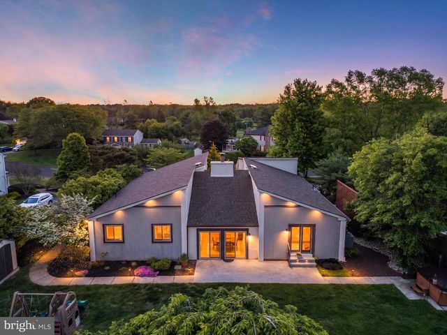 93 MEER DR, Feasterville Trevose, PA 19053