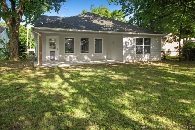 606 N 9th Street, Collinsville, OK 74021