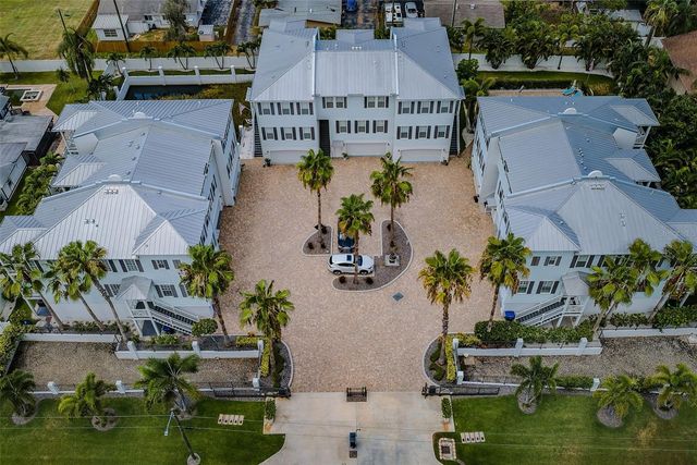 7010 GREVILLA AVENUE S, South Pasadena, FL 33707