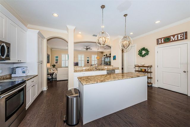 7010 GREVILLA AVENUE S, South Pasadena, FL 33707