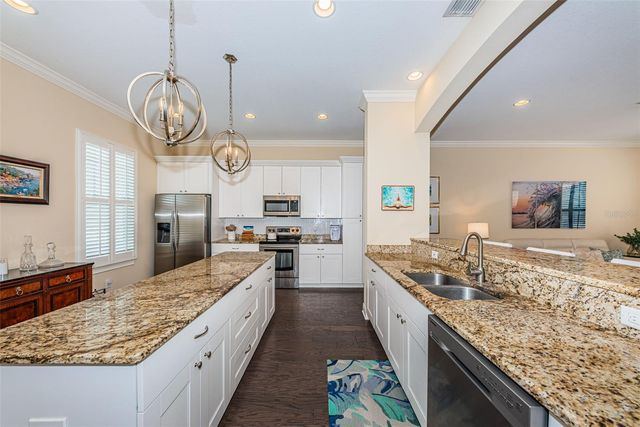 7010 GREVILLA AVENUE S, South Pasadena, FL 33707