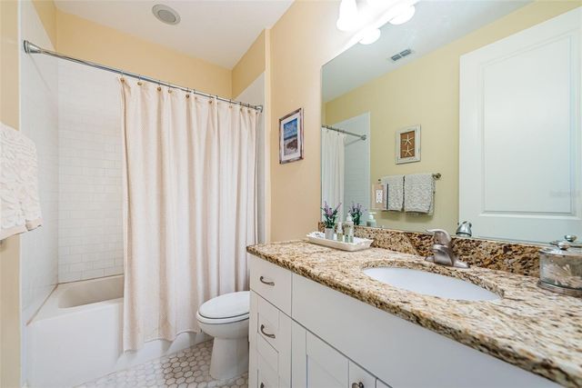 7010 GREVILLA AVENUE S, South Pasadena, FL 33707