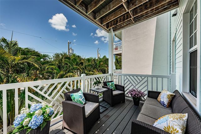 7010 GREVILLA AVENUE S, South Pasadena, FL 33707