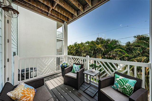 7010 GREVILLA AVENUE S, South Pasadena, FL 33707