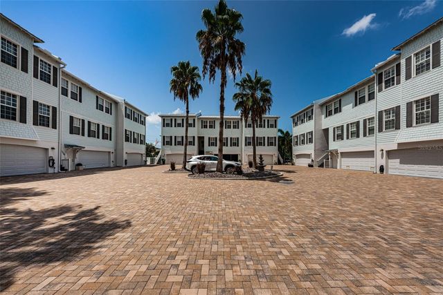 7010 GREVILLA AVENUE S, South Pasadena, FL 33707