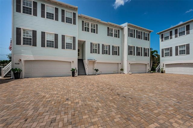 7010 GREVILLA AVENUE S, South Pasadena, FL 33707