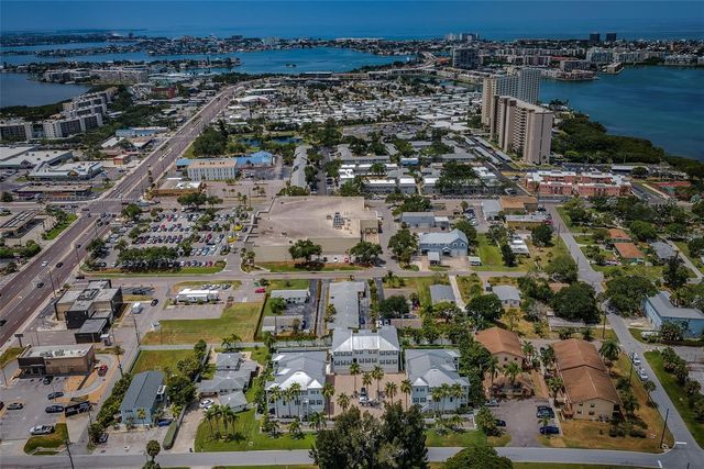 7010 GREVILLA AVENUE S, South Pasadena, FL 33707