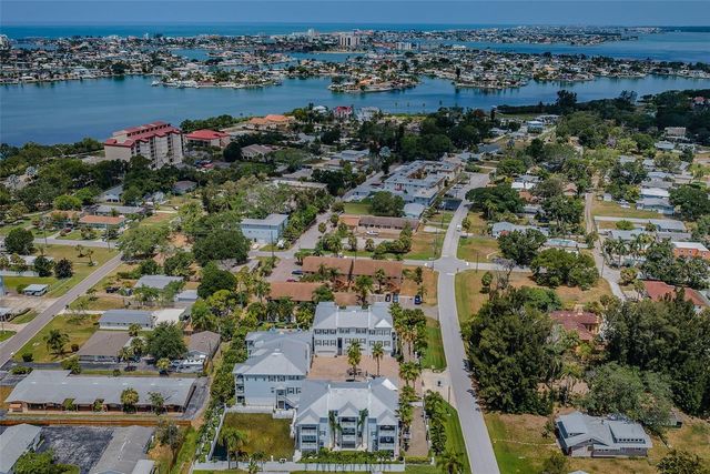 7010 GREVILLA AVENUE S, South Pasadena, FL 33707