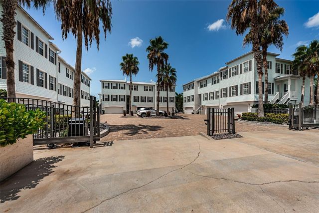 7010 GREVILLA AVENUE S, South Pasadena, FL 33707
