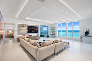 3801 Collins Ave 1503, Miami Beach, FL 33140