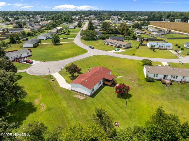 124 Rainmaker Drive, Jacksonville, NC 28540