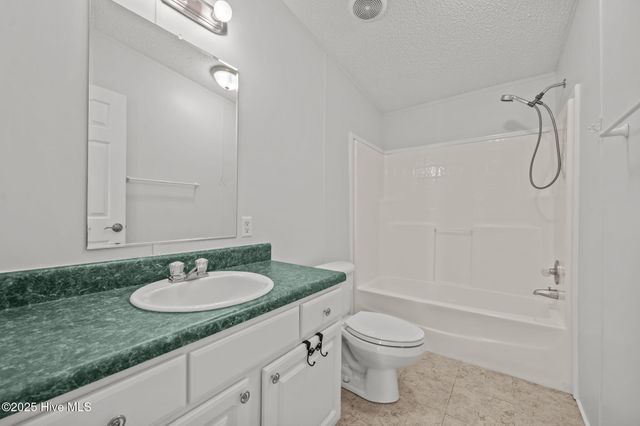 124 Rainmaker Drive, Jacksonville, NC 28540