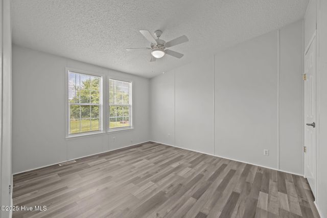 124 Rainmaker Drive, Jacksonville, NC 28540