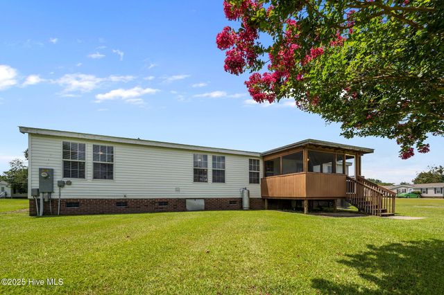 124 Rainmaker Drive, Jacksonville, NC 28540