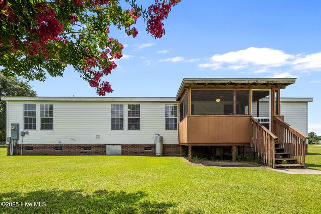 124 Rainmaker Drive, Jacksonville, NC 28540