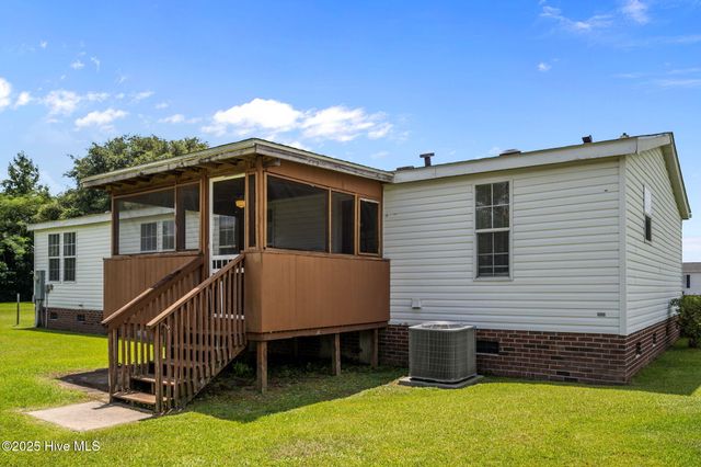 124 Rainmaker Drive, Jacksonville, NC 28540