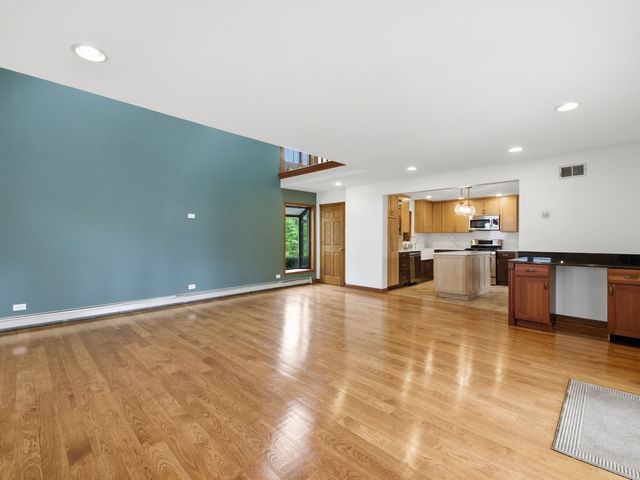 19W681 109th Street, Lemont, IL 60439