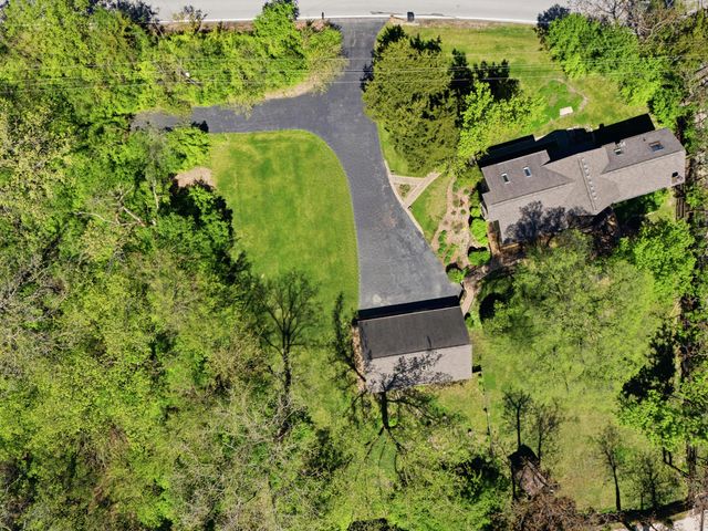 19W681 109th Street, Lemont, IL 60439