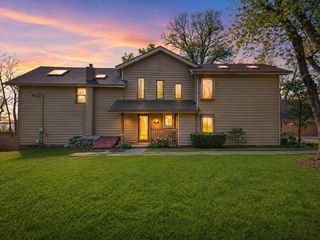 19W681 109th Street, Lemont, IL 60439